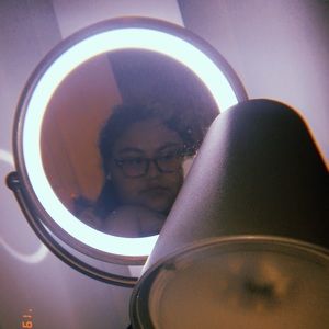 Meet your Posher, Alexandra